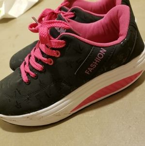 Size 9 women's shoes